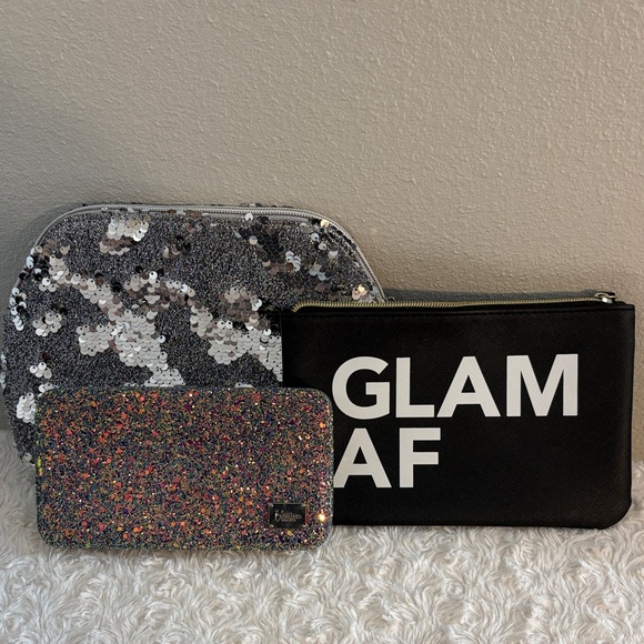 Makeup Bags - Picture 1 of 2